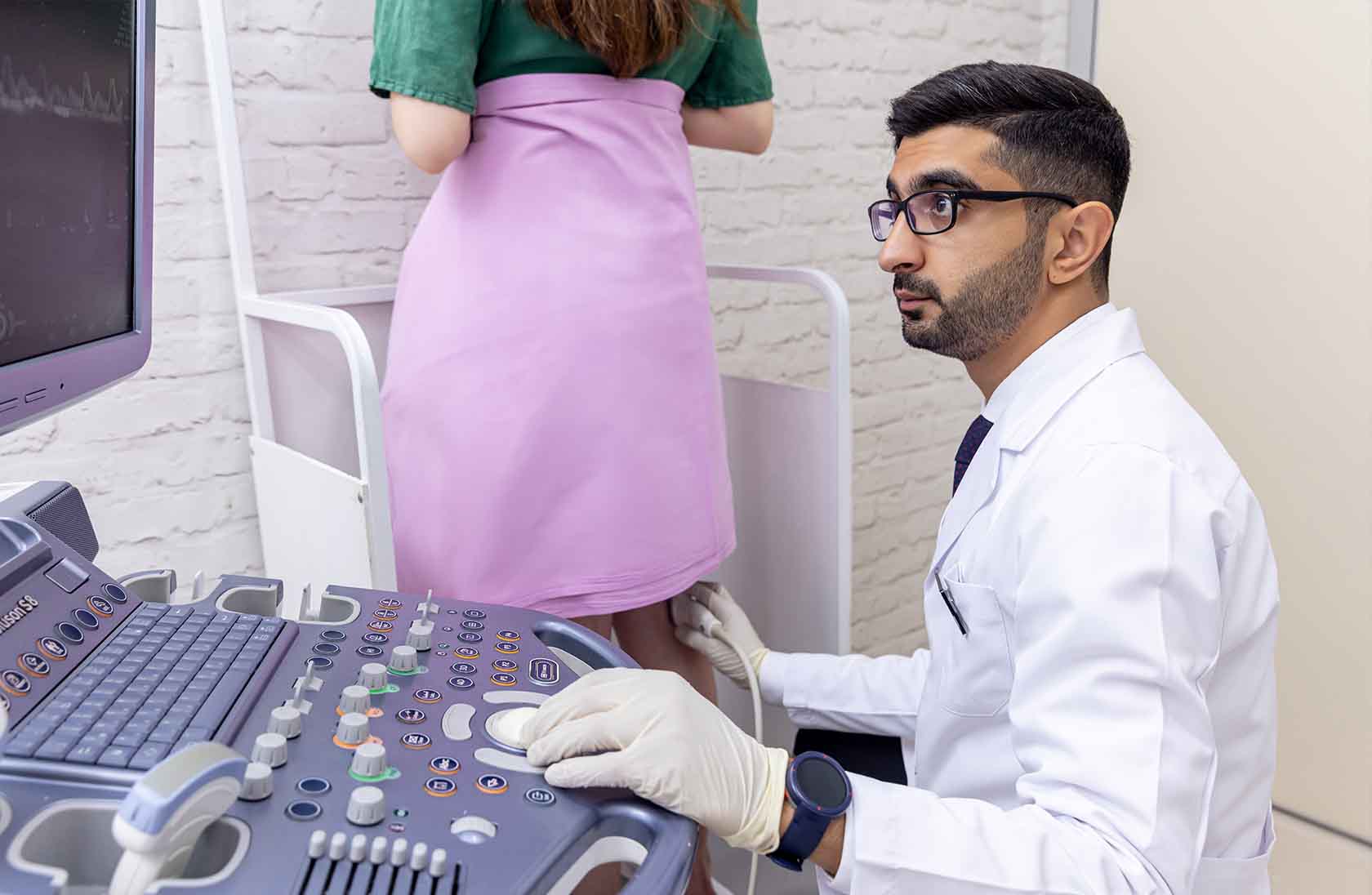 Varikozun Effektiv Həlli – Dr. Elbrus Əhmədli Ilə Etibarlı Müalicə Yolu